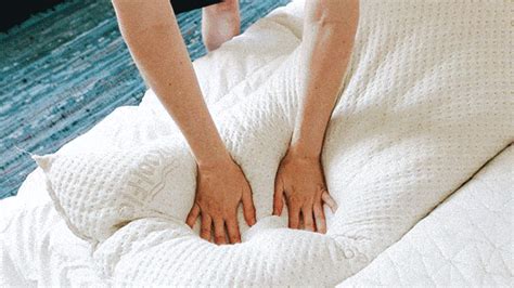 Also, you want to be sure to use a mattress pad that will provide sufficient cushioning. When you start the process of how to hump a pillow step by step, you will need to stretch your muscles out as far as they will go. You can do this by doing some light stretches. You can do some arm circles, wrist circles, head tilts, leg lifts, etc.